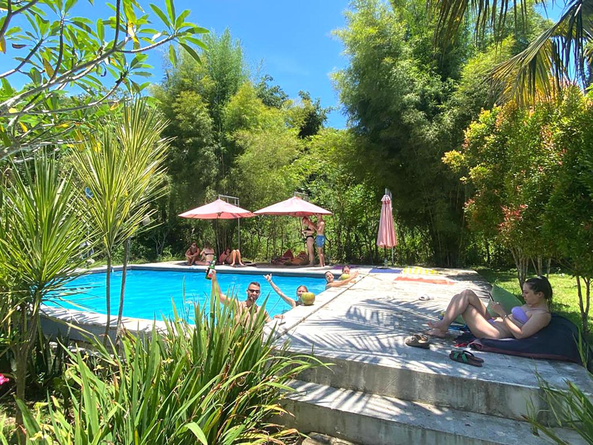 Pedidi Penida Hostel Batununggul Dış mekan fotoğraf