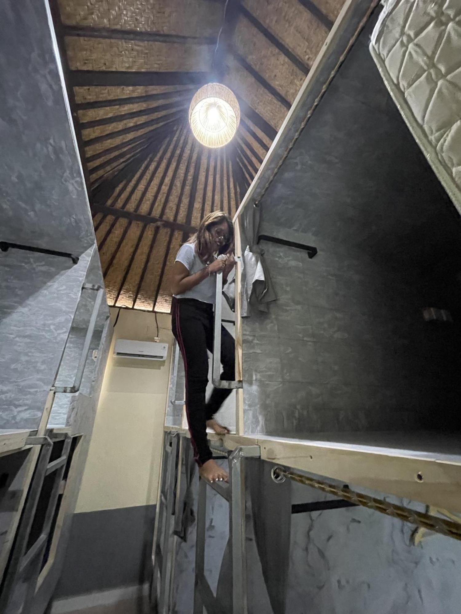 Pedidi Penida Hostel Batununggul Dış mekan fotoğraf